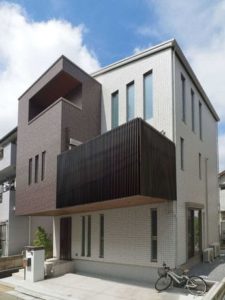 参考にしたい！3階建ての家の間取りとおしゃれな外観10選 | 注文住宅ヘルプナビ